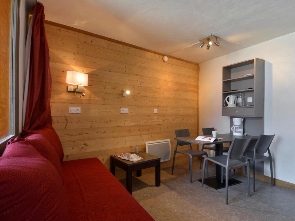 Studio rénové et confortable · Cœur de station - 1