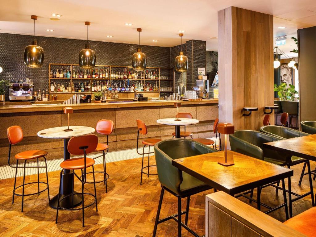 Bar/lounge
