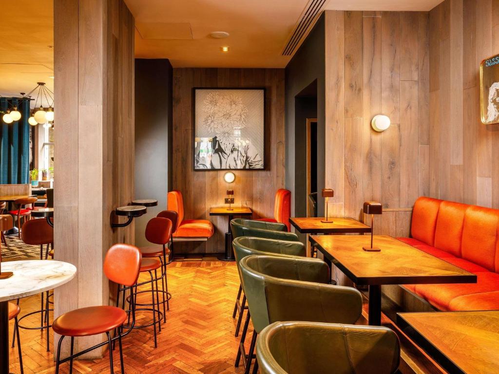 Bar/lounge