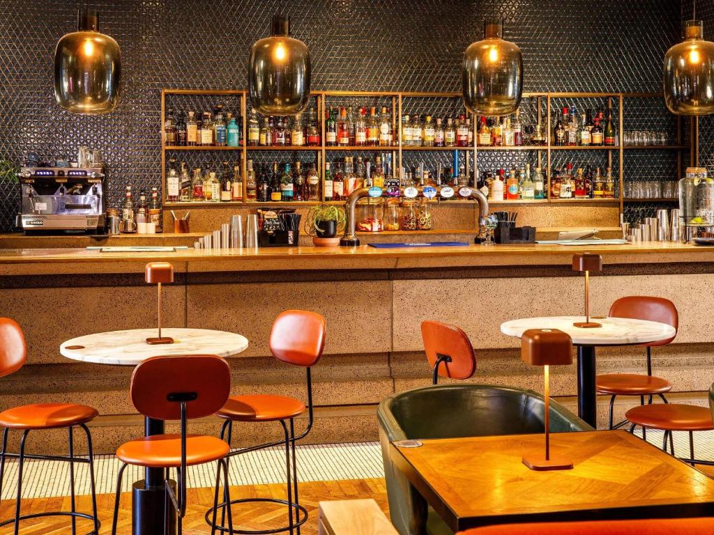 Bar/lounge