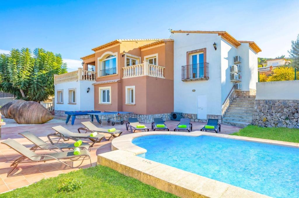 Villa Nogal by Villa Plus - 3