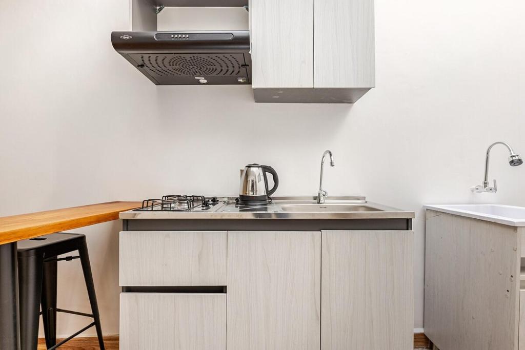 Warm House Kitchen Balcony Parking WiFi Medellin - 1