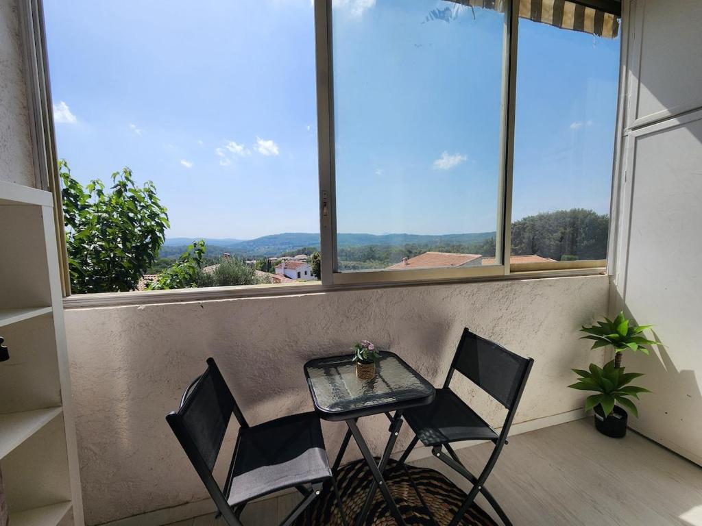 Charming studio with outdoor area and parking - 3