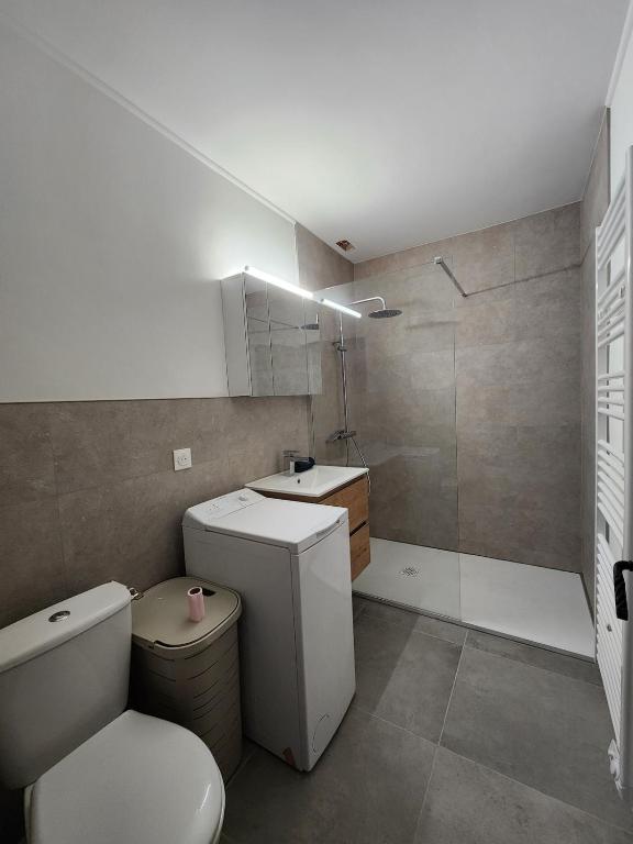 Charming studio with outdoor area and parking - 5