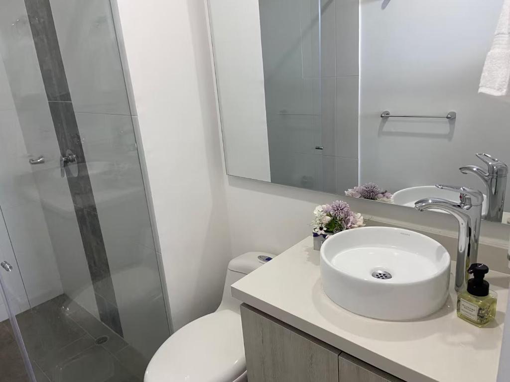 Modern condo 5 min to the beach, Santa Marta - 2
