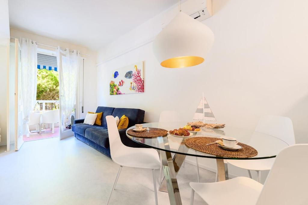 Oasis 38 Jesolo I Pool, Balcony & Parking by Immobilux - 1