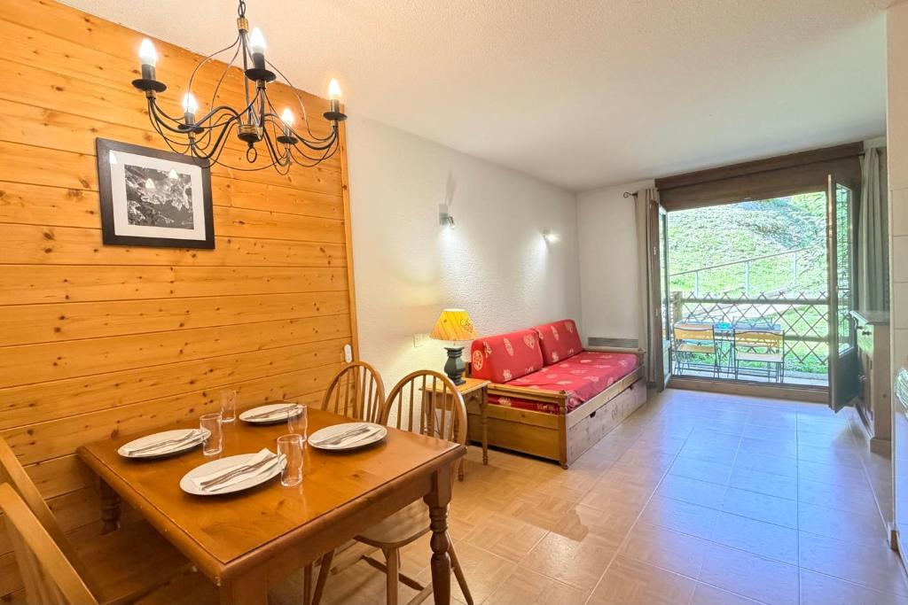 Appartement avec terrasse et piscine à Flumet - 1