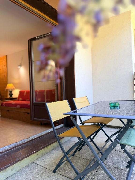 Appartement avec terrasse et piscine à Flumet - 2
