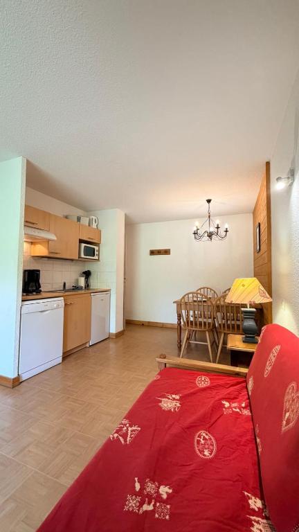 Appartement avec terrasse et piscine à Flumet - 5