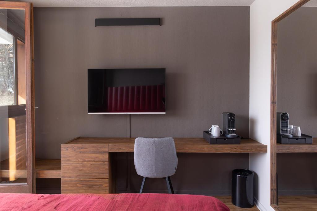 Alpeen Hotel - 5