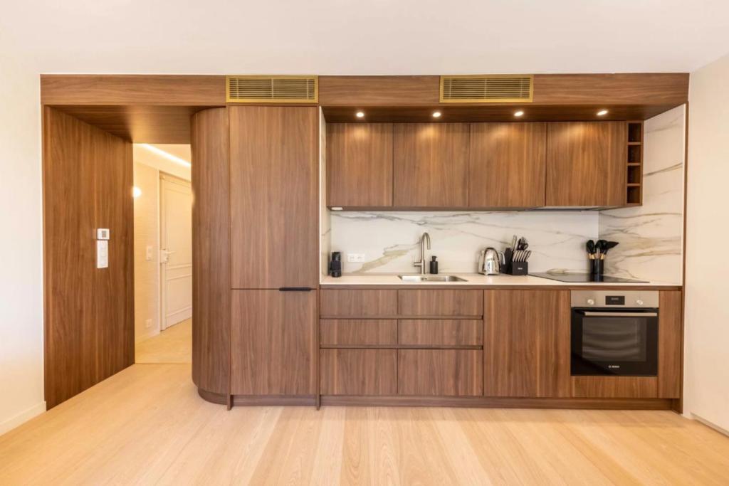 REF 2065 - Superbe appartement moderne sur la Croisette à Louer - 3
