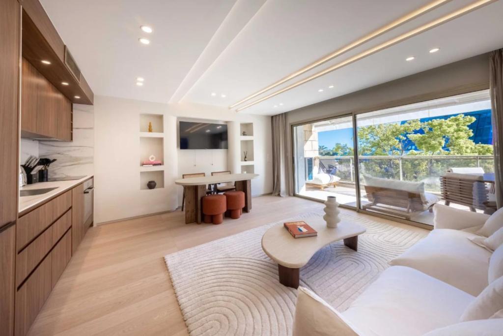 REF 2065 - Superbe appartement moderne sur la Croisette à Louer - 4