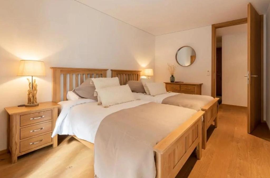 3 BDR Apartment with private Jacuzzi and Sauna - 4