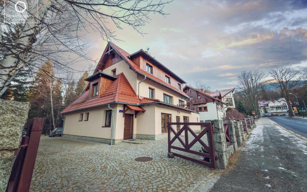 Willa Karpacz dom dla 20 osob, blisko centrum, przy stoku i restauracji photo