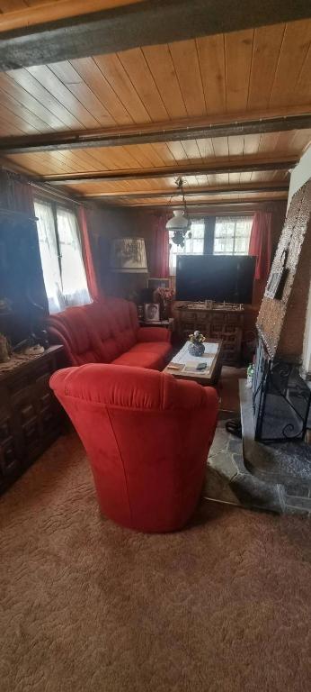 Chalet in Troistorrents, 70 m², balcony - 2