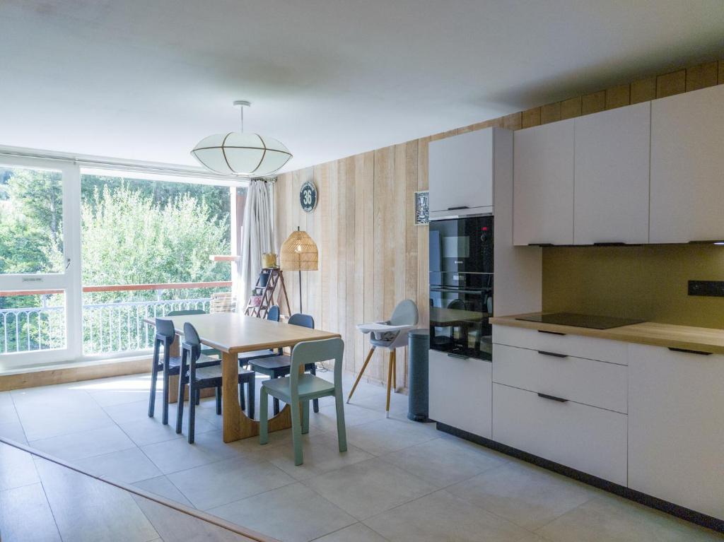 Résidence Le Vaugella - Situé aux Arcs 1800, au sein de la résidence Le Vaugella avec ascenseur, ce spacieux appartement traversant de 74 m² accueille j MAE-8123 - 2