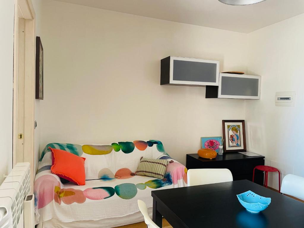 A Casa di Amici - intero appartamento - Free parking - wi-fi - 3