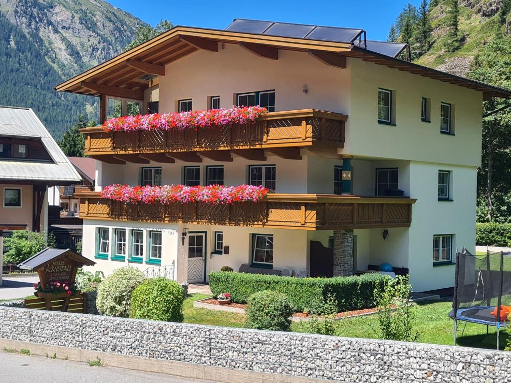 Haus Kristall - 1