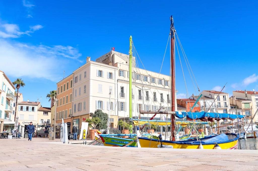two-bedroom apartment, center Sanary - 1