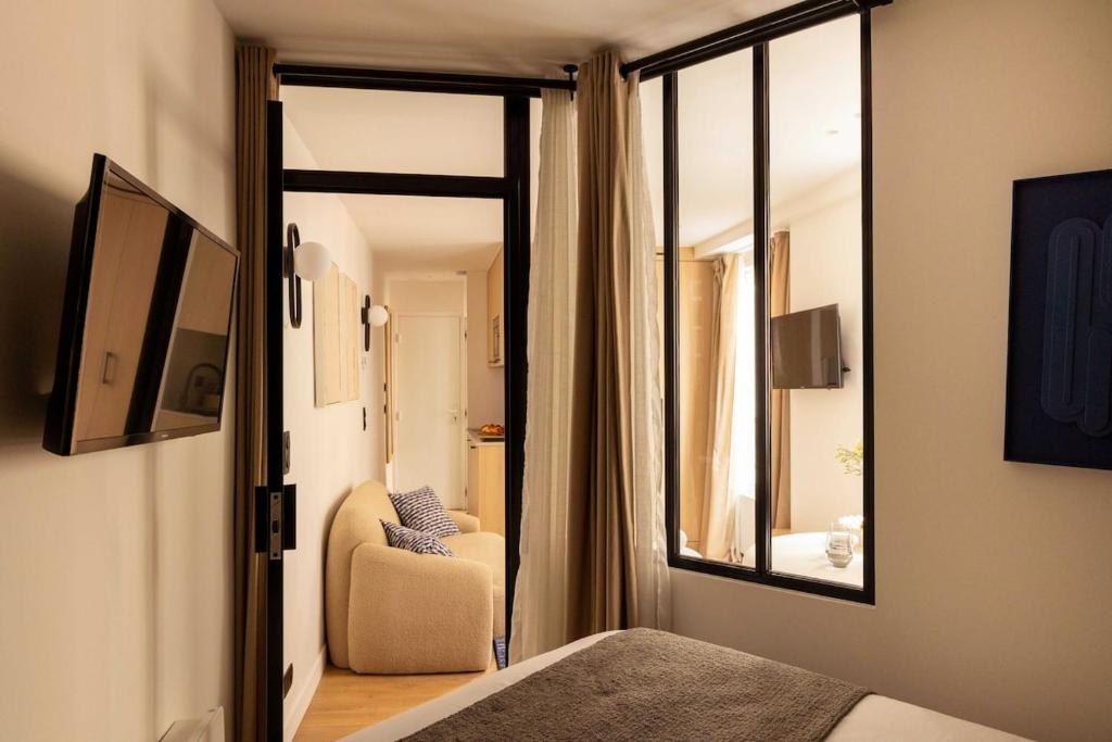 Modern Flat in Heart of Le Marais - 4