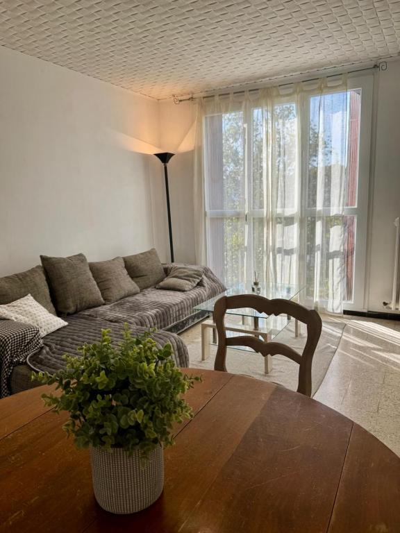Appartement T3 pratique, proche commerces - 5