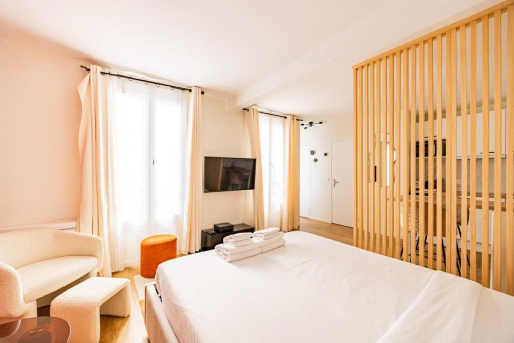 11#Studio 2 people#Bon Marché#St Germain#Paris 6 - 2
