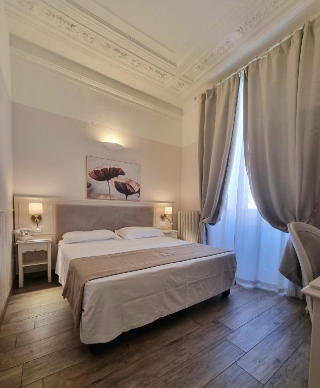 Hotel Charly - 4