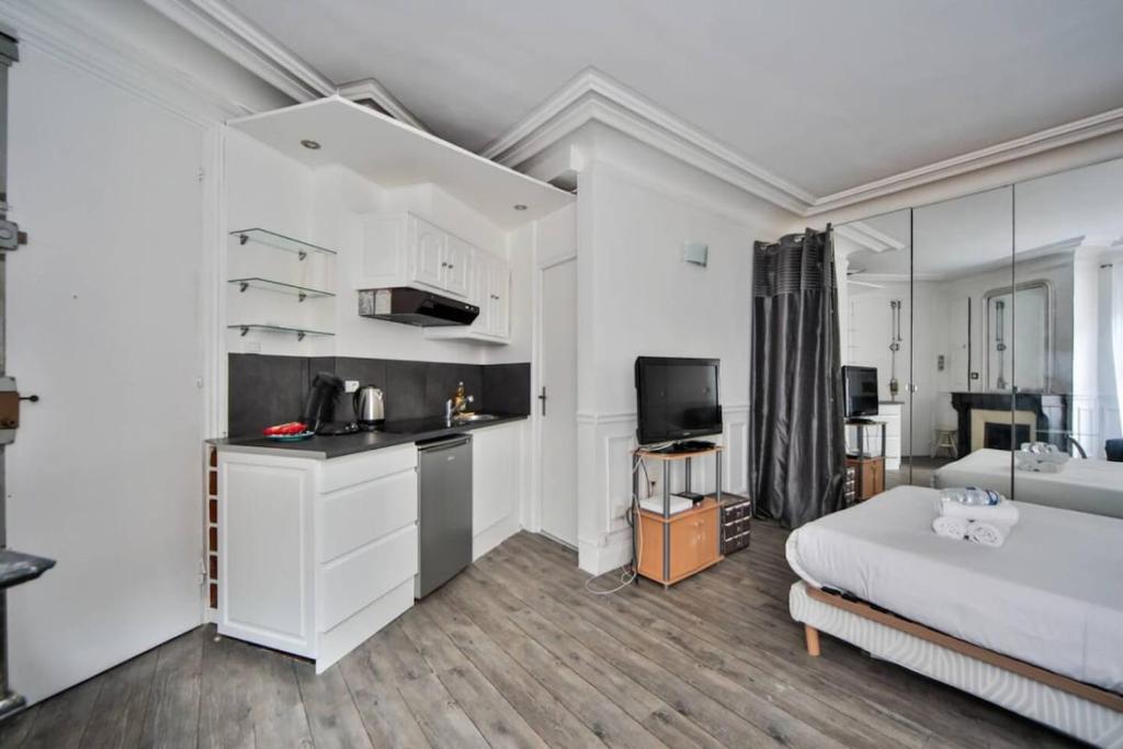 Studio 4 people Vaugirard Montparnasse Paris 6 - 2