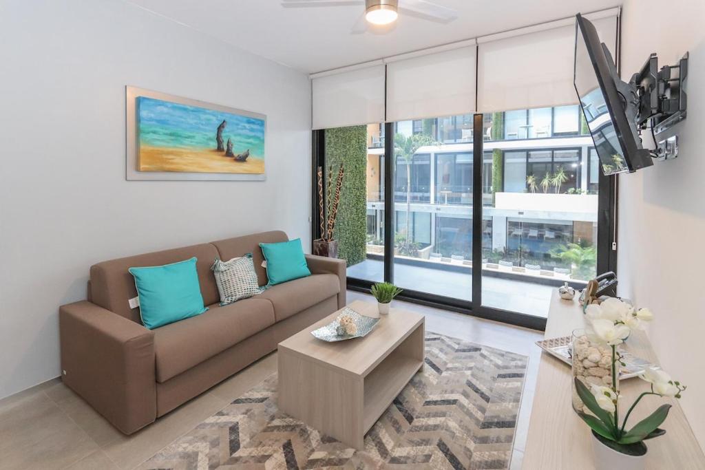 1BR The City - 2 Pools, Gym & Rooftop - 2