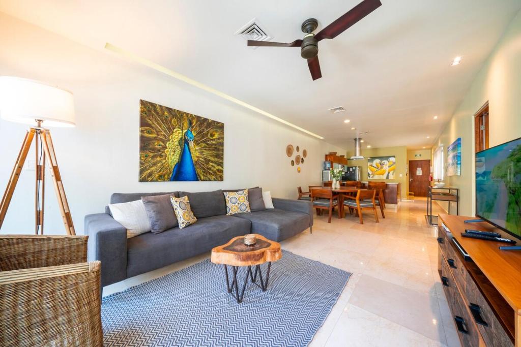 Terrazas 38th St - 2BR w Private Jacuzzi - 4