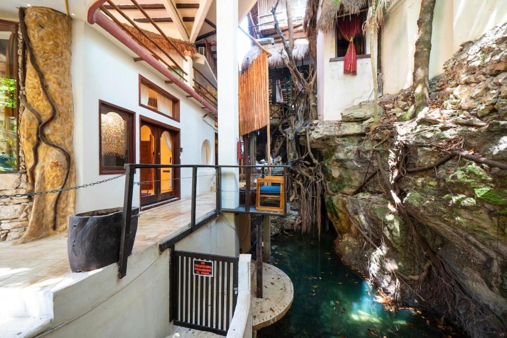 Hidden Cenote Sanctuary Sacbe - 2BR on 5th Ave - 2