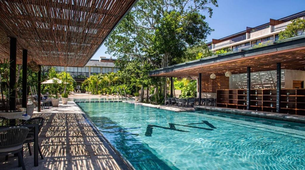 3BR Condo at AWA Playacar I Pool & Hot Tub - 2