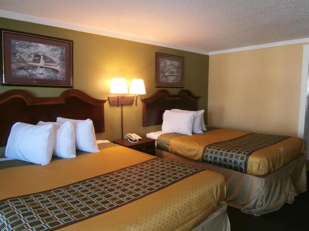 Americas Best Value Inn & Suites Conyers Photo 19