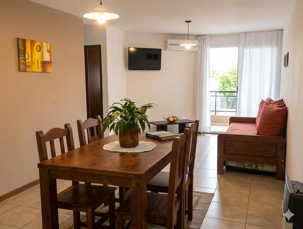 CÓRDOBA DEPARTAMENTO CÉNTRICO-OPCIÓN COCHERA-cerca Sanatorio Allende-Kempes-Plaza de la música-clinicas de ojos-Imgo-shopings-Univ Siglo 21- - 1