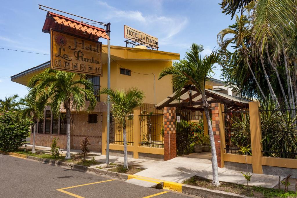 Hotel La Punta — Hotel in Puntarenas