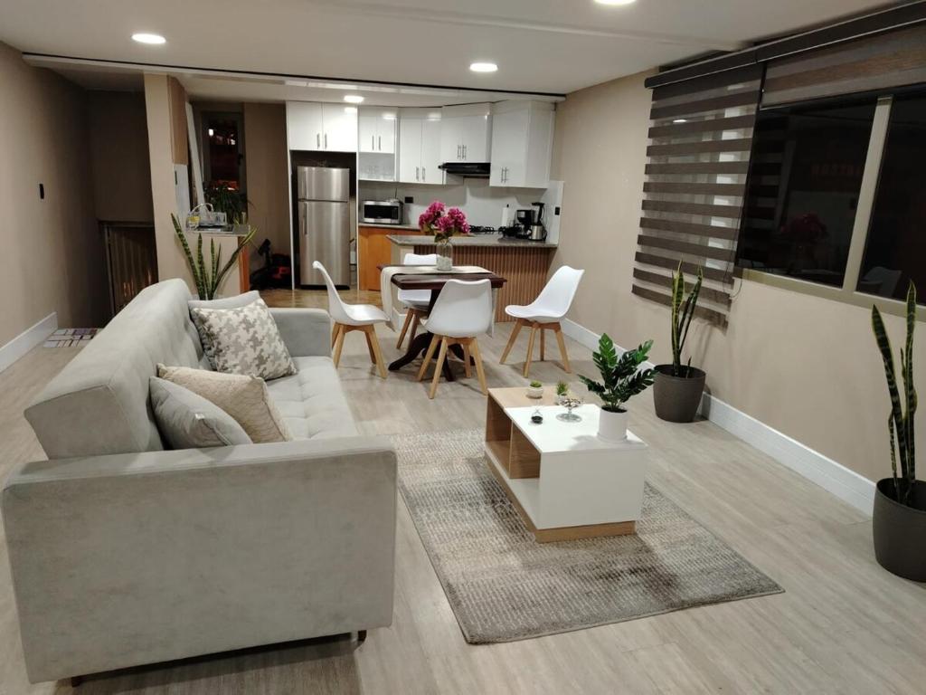 Family or couples suite near pools - 3