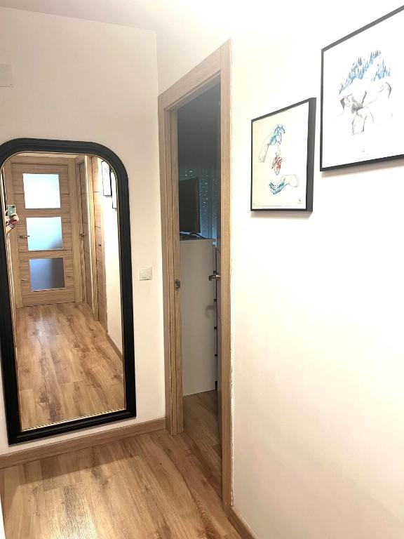 Amplia habitación privada en el centro de Torremolinos - 1