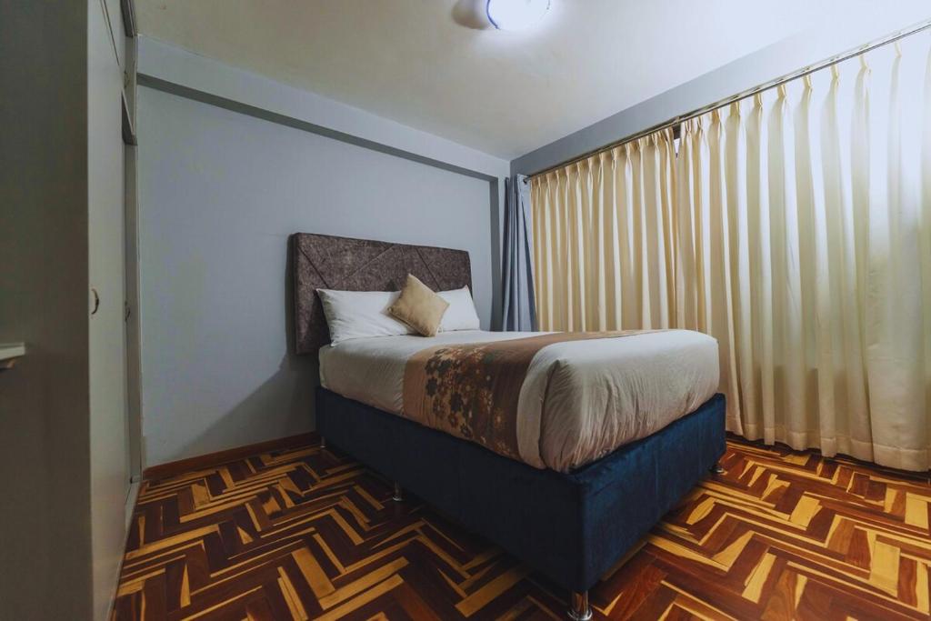 3 bedrooms for 6 and parking, Historic Center - 5