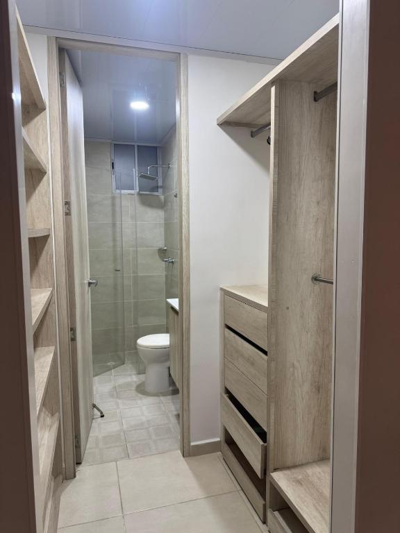 Apartamento Céntrico con Piscina en la Ciudad - 2