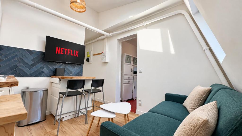 1BR Apartment in Vibrant Latin Quarter with Netflix - 1