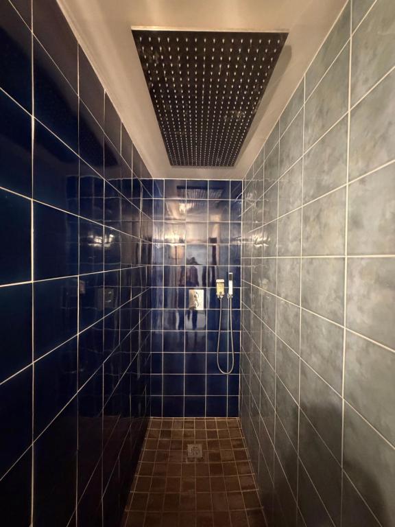 ROMANTIC ROOM in AVIGNON - patio - clim - hypercentre - 3