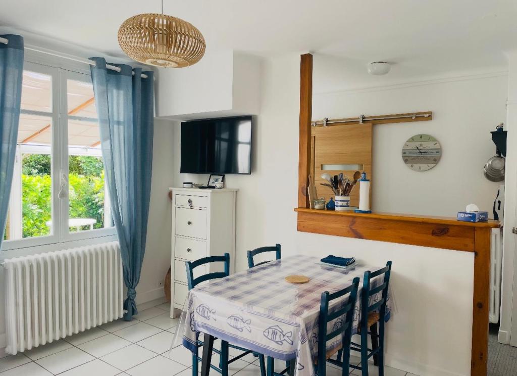 MAISON ARZAEL à SAINT MARC SUR MER - 1