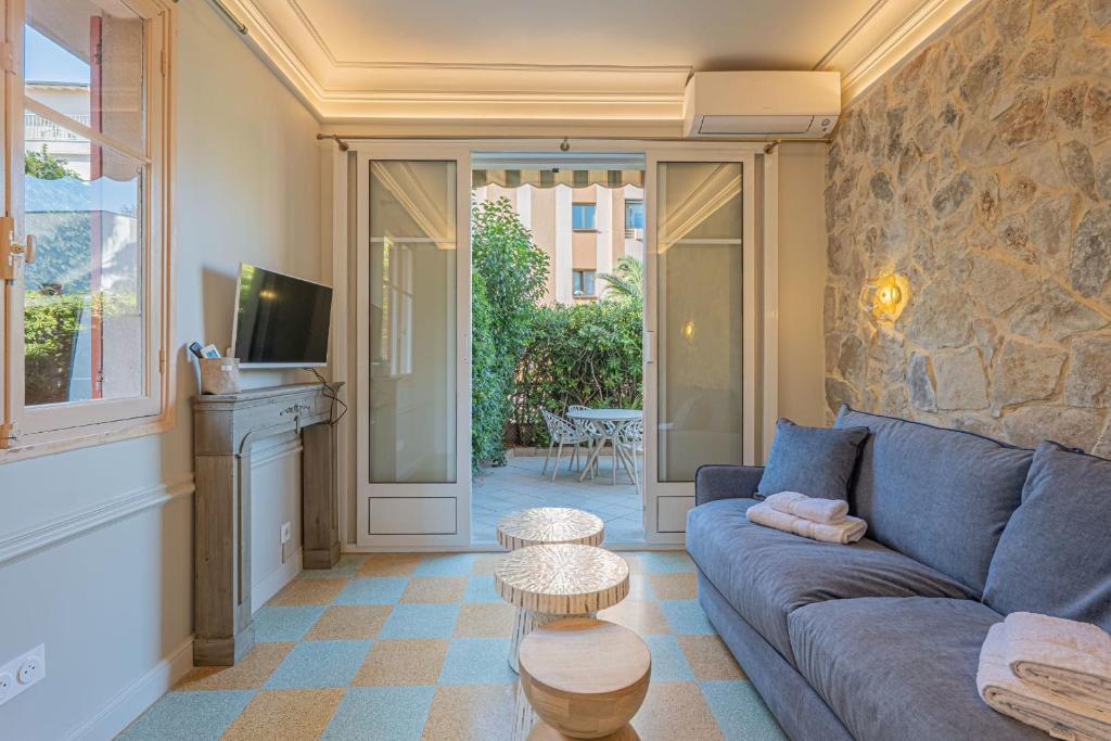Studio avec terrasse - Plage à pied - 2