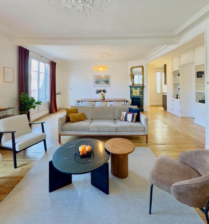 Spacious Apartment Louvre AC 3 Bedrooms - 2