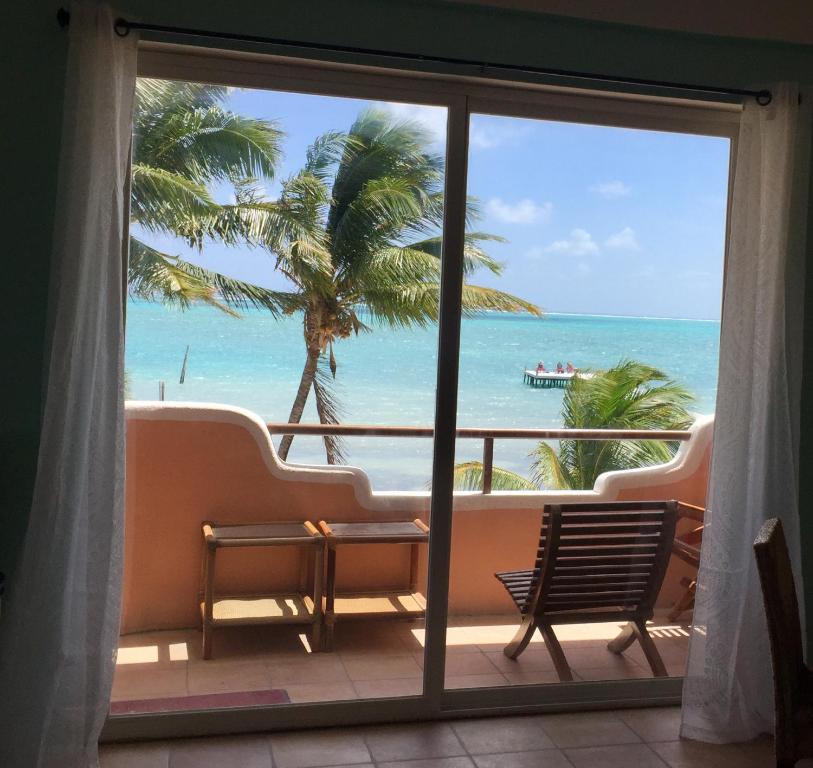 Seaside Villas Second Floor Unit 3 In Caye Caulker Belize 10