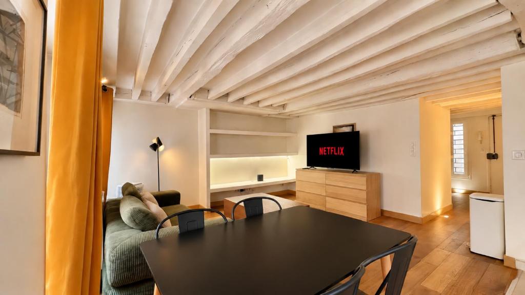 Boutique 1 Bedroom Apartment in Central Paris 2 - 5