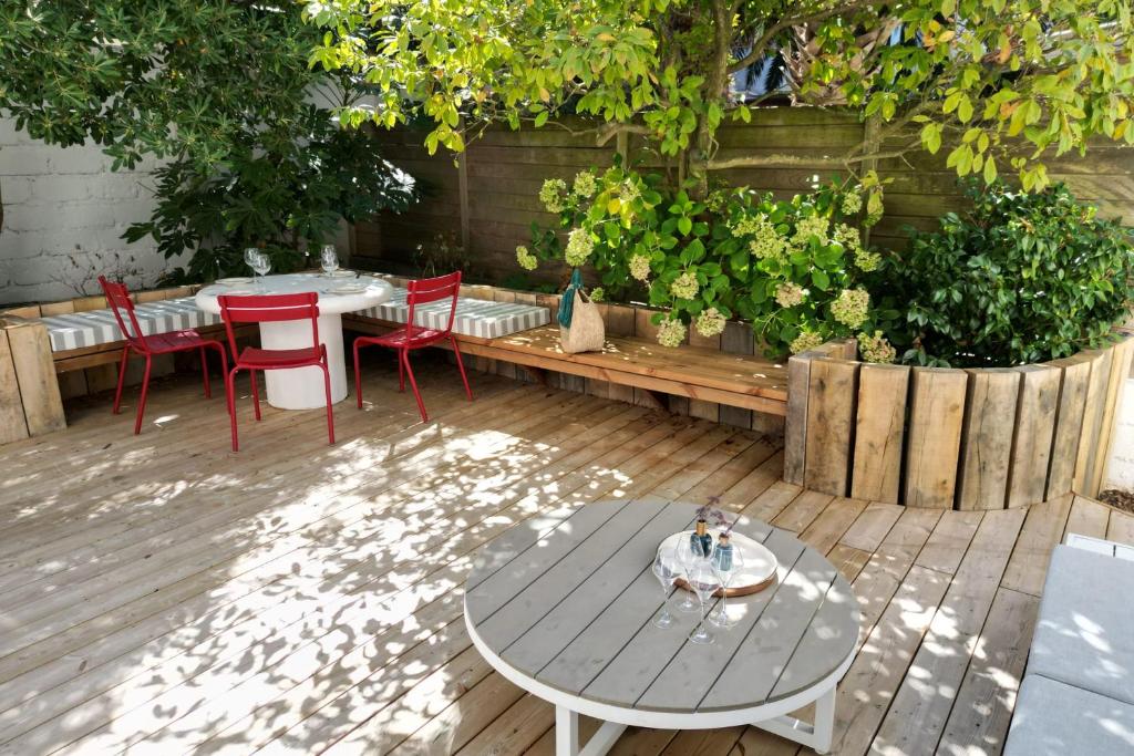COCOON KEYWEEK Holiday House with lovely patio in Biarritz city center - 3