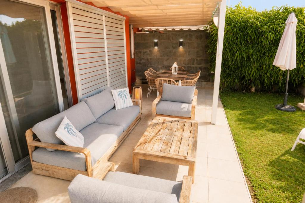 Villa in Salobre with Private Pool & Stunning View - 4