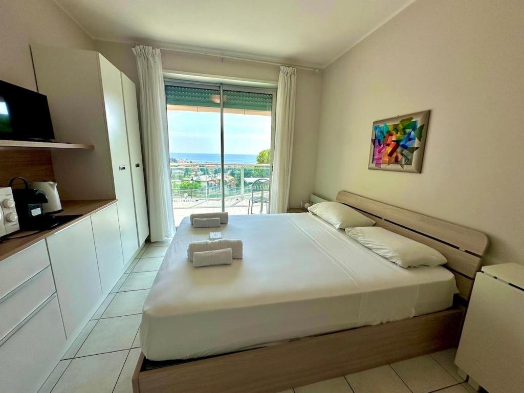 ModusVivendi Suite 106 Deluxe Two-Room Apartment with Sea View - 3