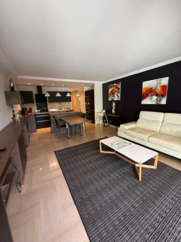 A deux pas des plages, Appartement-villa climatisé avec piscine et parc - 2